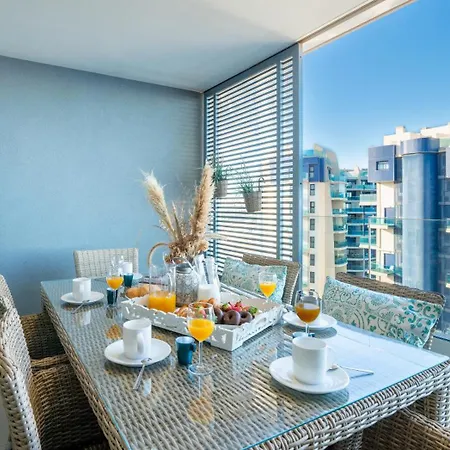 Apartment Premium Con Jacuzzi Y Vistas Al Mar En Punta Prima, By Rentalole Torrevieja